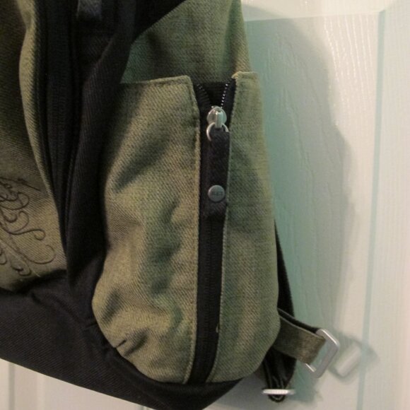 Vintage REI Nikole 9L small daypack convertible sling in Olive - Picture 2 of 9